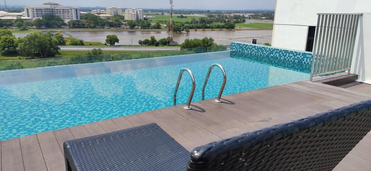 Condo 2-10 Imperio Professional Suite Alor Setar Esterno foto