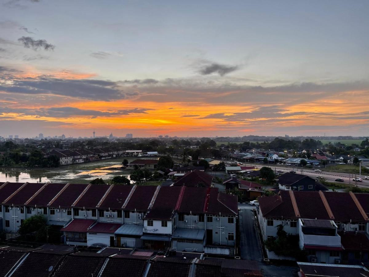 Condo 2-10 Imperio Professional Suite Alor Setar Esterno foto